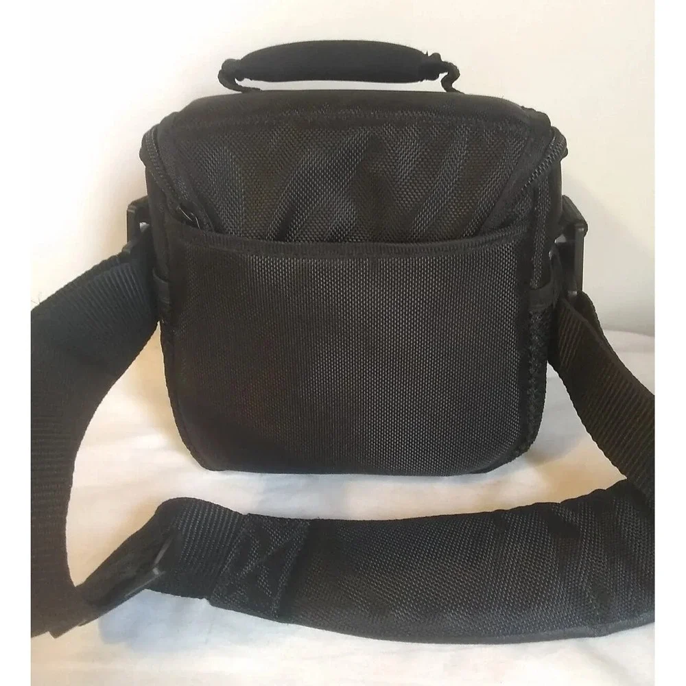 Camera‎ Bag Black Adjustable Removeable Strap Zip Divider 6 Various Type Pockets